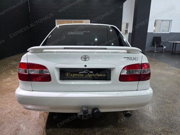 2001 Toyota Corolla RXi photo 4