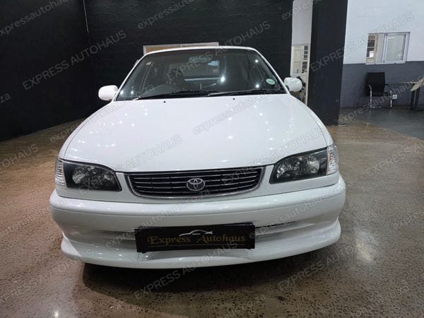 2001 Toyota Corolla RXi photo 6