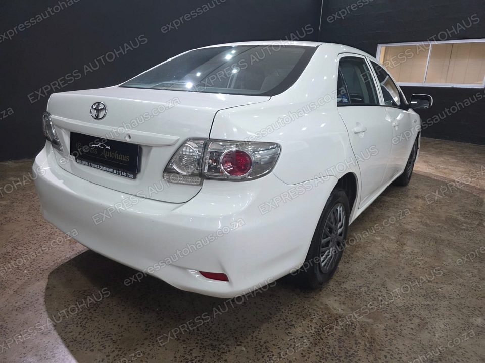 2018 Toyota Corolla Quest 1.6 Auto photo 4