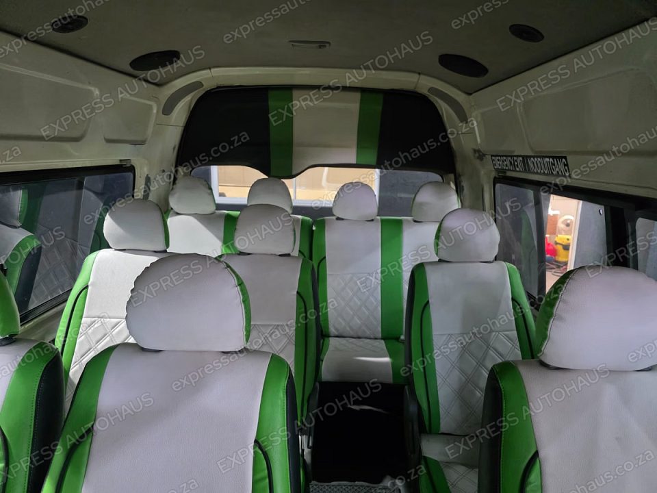 2009 Toyota Quantum 2.7 14-seat photo 9