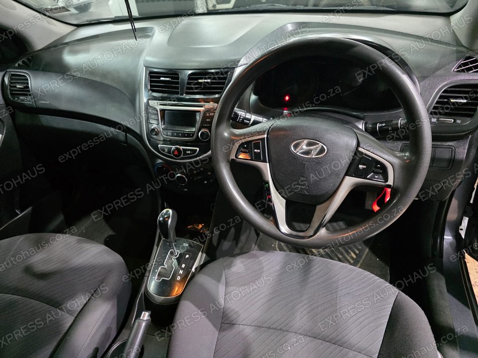 2016 Hyundai Accent 1.6 Fluid Auto 5-dr photo 7