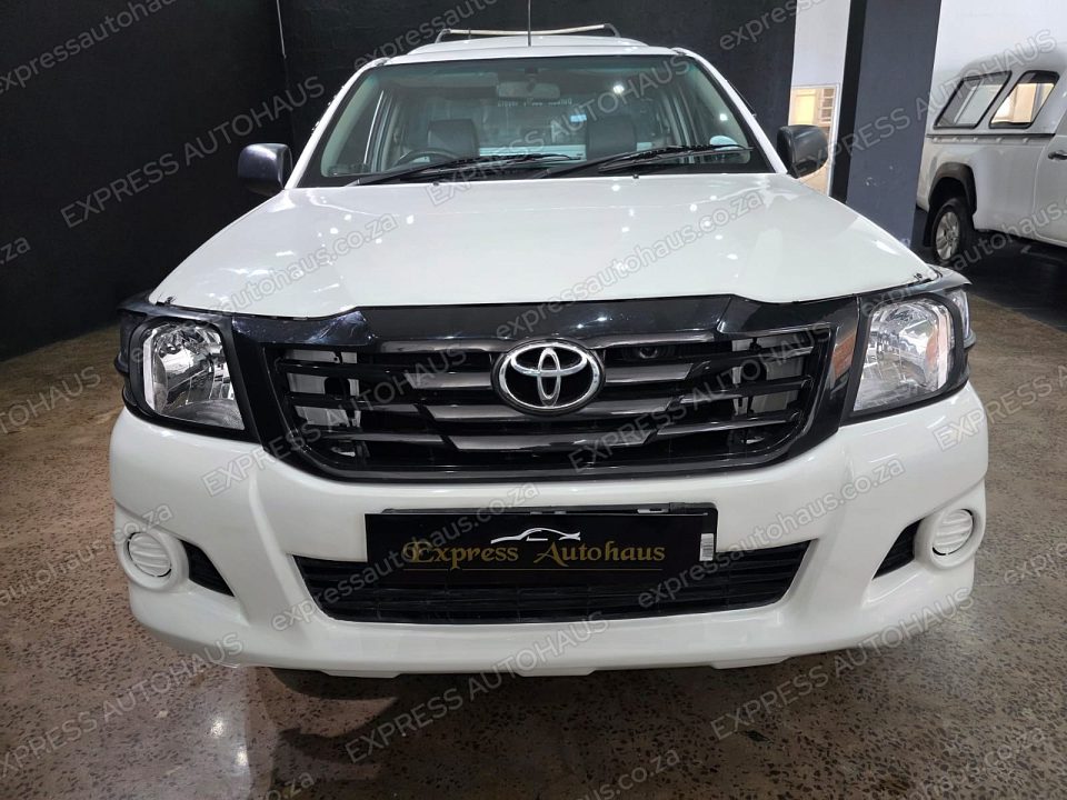 2013 Toyota Hilux 2.0 VVTi Single-Cab photo 4