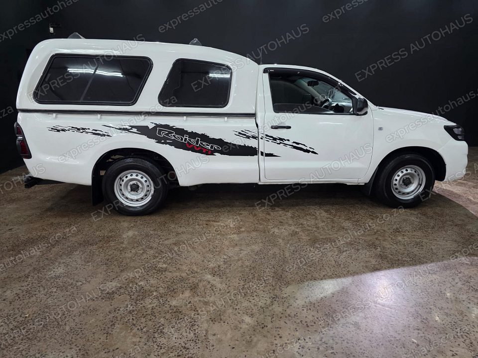 2013 Toyota Hilux 2.0 VVTi Single-Cab photo 3