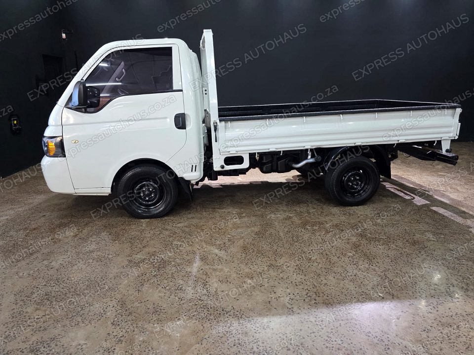 2022 JAC X200 S 2.8 TD 1.5-ton Dropside photo 2