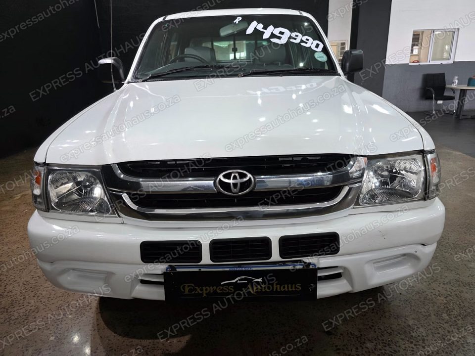 2004 Toyota Hilux 2700i Raider Raised Body Double-Cab photo 6