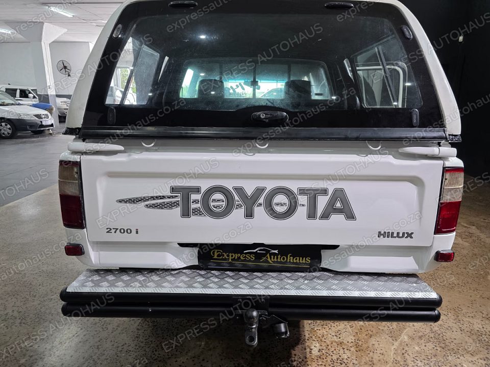 2004 Toyota Hilux 2700i Raider Raised Body Double-Cab photo 5