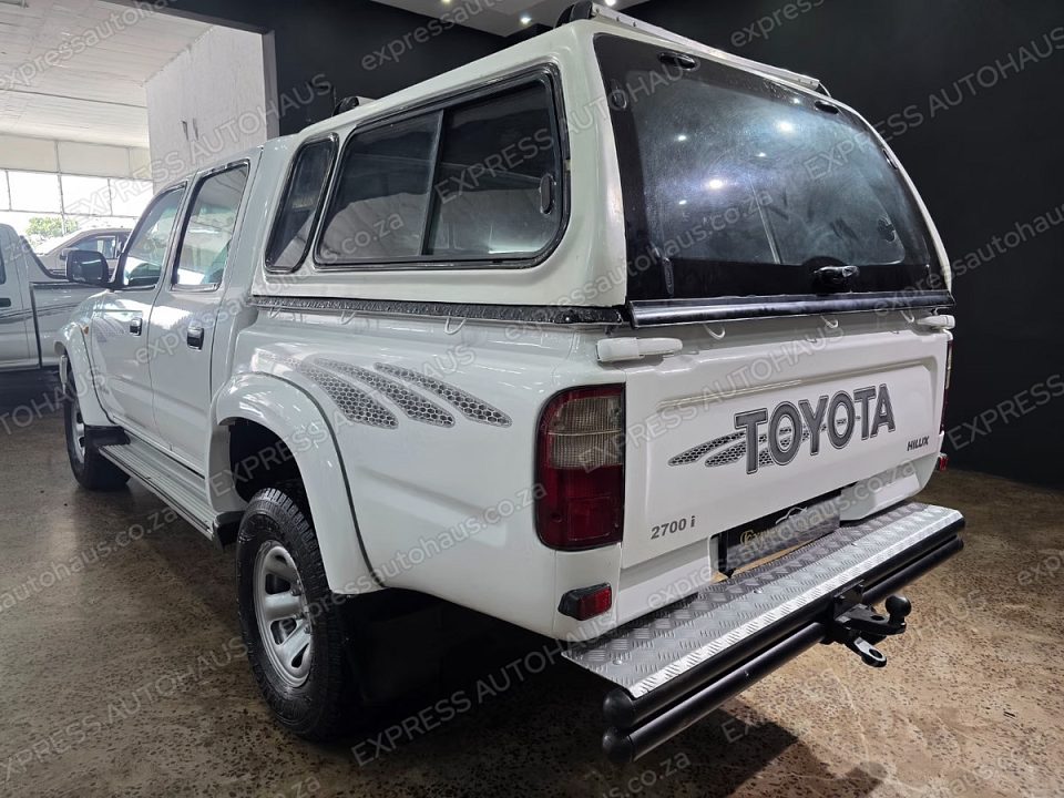 2004 Toyota Hilux 2700i Raider Raised Body Double-Cab photo 4