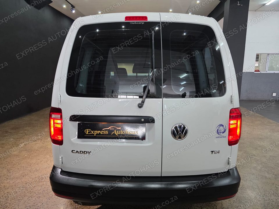 2017 Volkswagen Caddy CrewBus 2.0 TDI photo 4