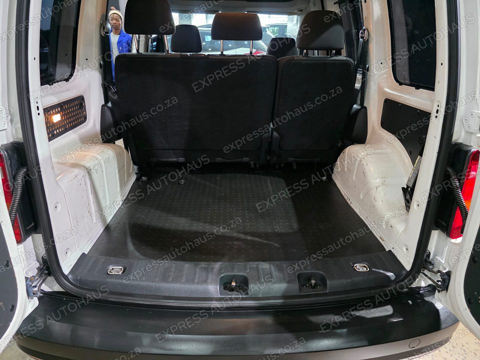 2017 Volkswagen Caddy CrewBus 2.0 TDI photo 10