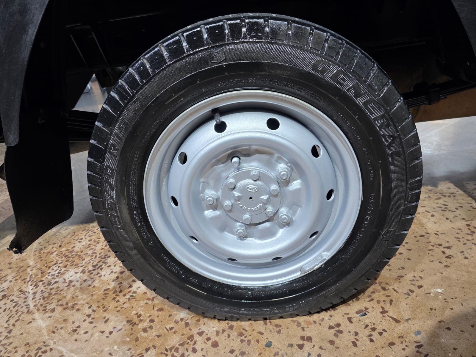 2015 Kia K-Series Pick-Up K 2500 Single-Cab